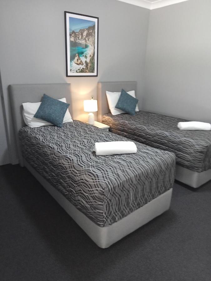 Solomon Inn Motel Figtree Wollongong Zewnętrze zdjęcie