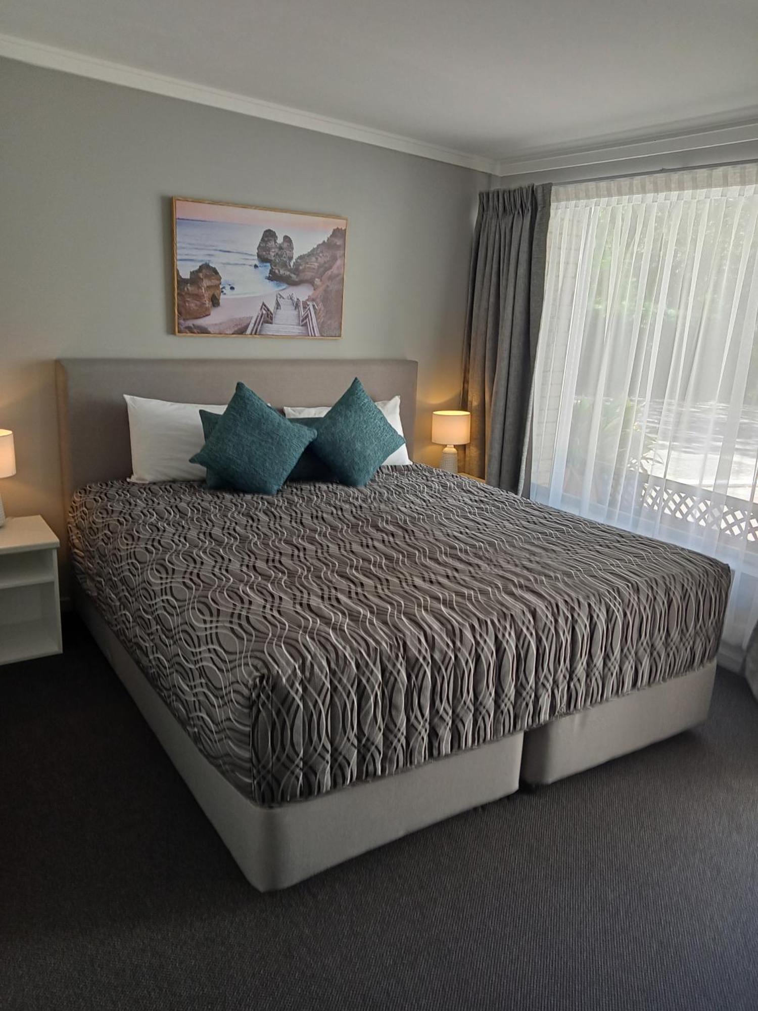 Solomon Inn Motel Figtree Wollongong Zewnętrze zdjęcie
